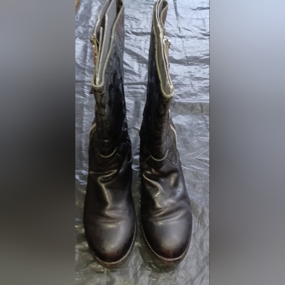 Coach "Valentine" Signature  C Logo boots